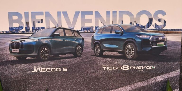 CHIREY LANZA TIGGO8 PHEV CSH Y JAECOO 5 PET SUV